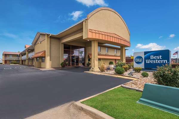 Best Western Conway - Tap to explore photos