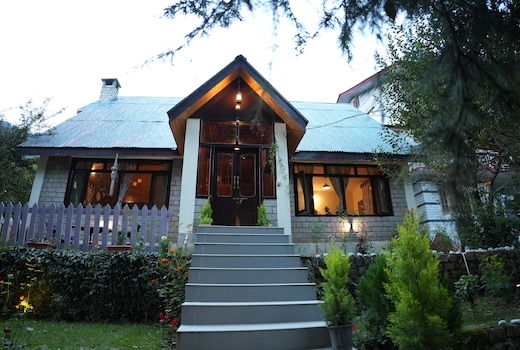 Rosette Cottage By EdenHomes