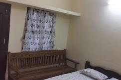 Suganya Lodge, Virudunagar