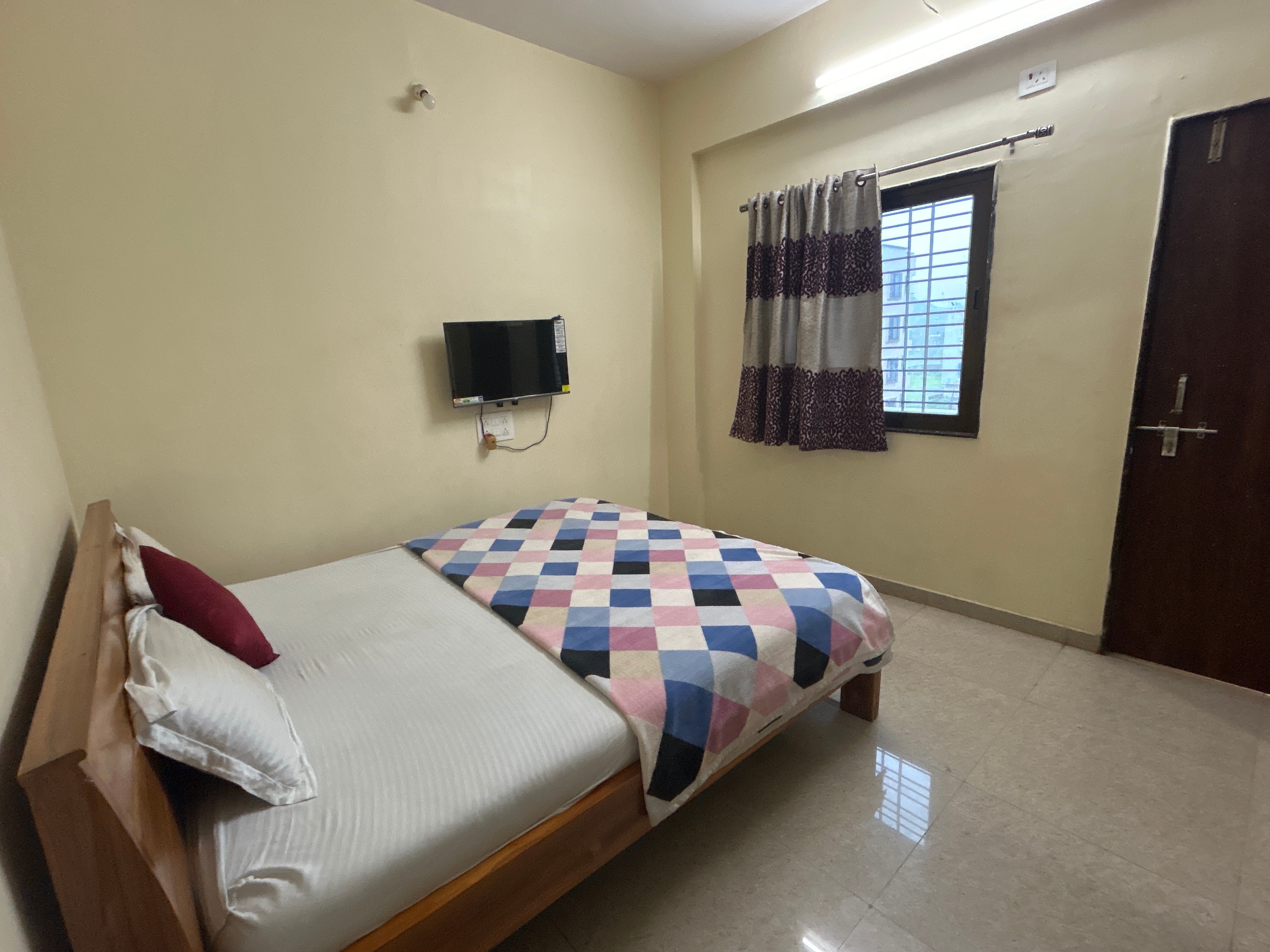 hotel jay malhar - Tap to explore photos