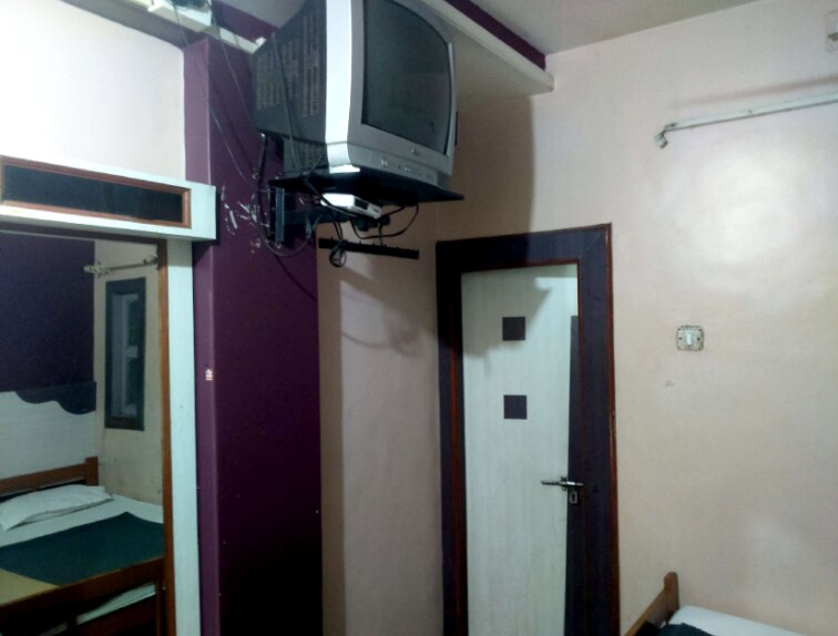 Sai Kaushalya Guest House - Tap to explore photos