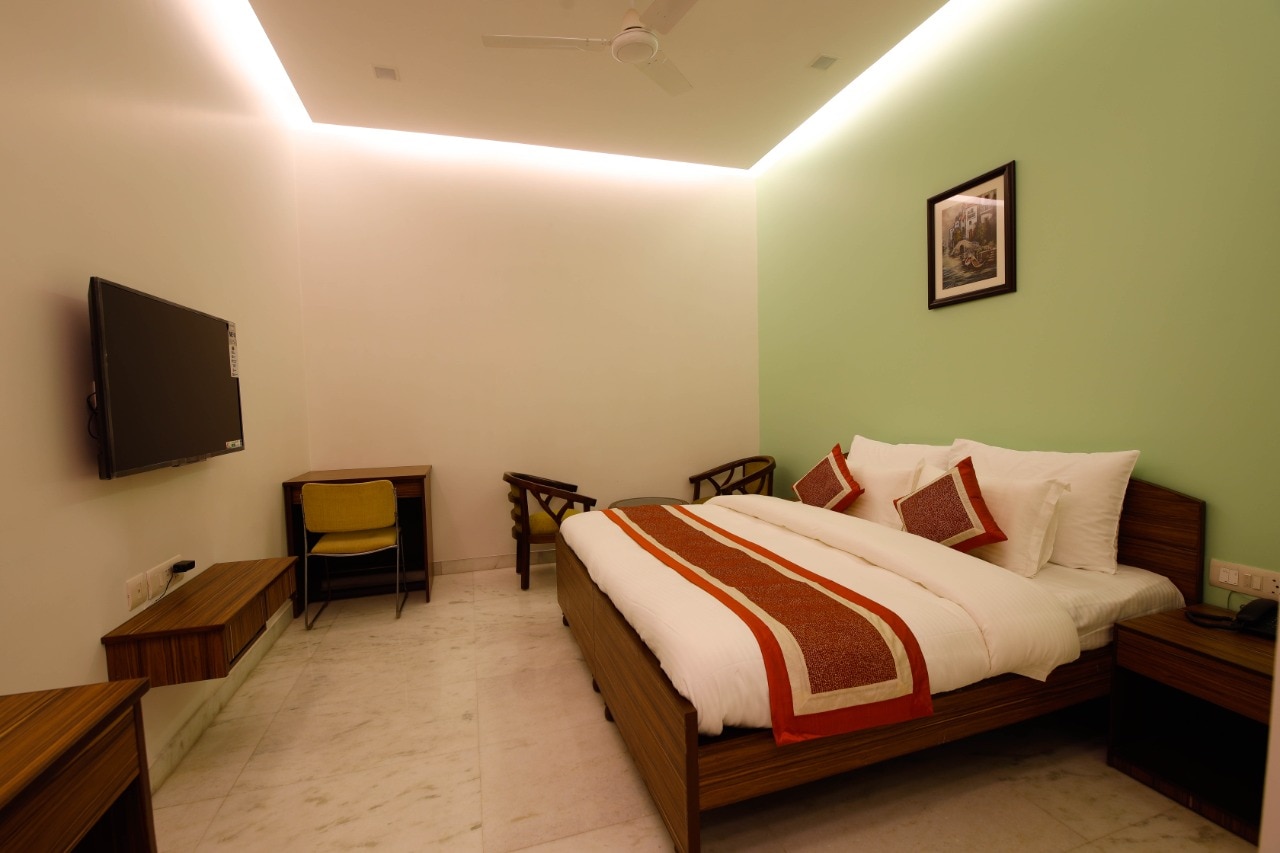 PEEPAL TREE RESIDENCY - Tap to explore photos