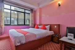 OYO 737 Hotel New Sea Paradise, Kathmandu