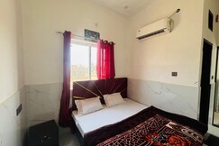 Maa Vaishno Dham, Vrindavan