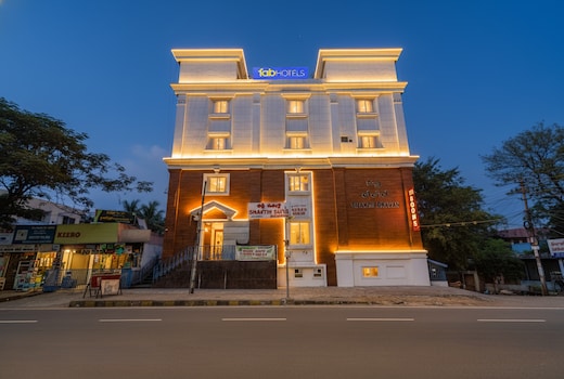 FabHotel Shakthi Suites - Nr. Jayadeva Hospital