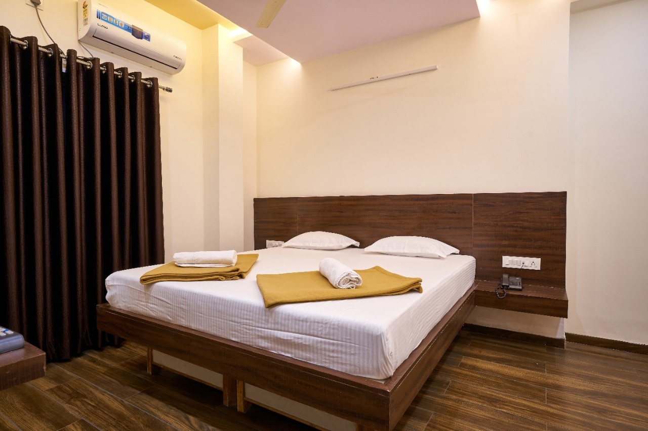 Deluxe Ac Room 1