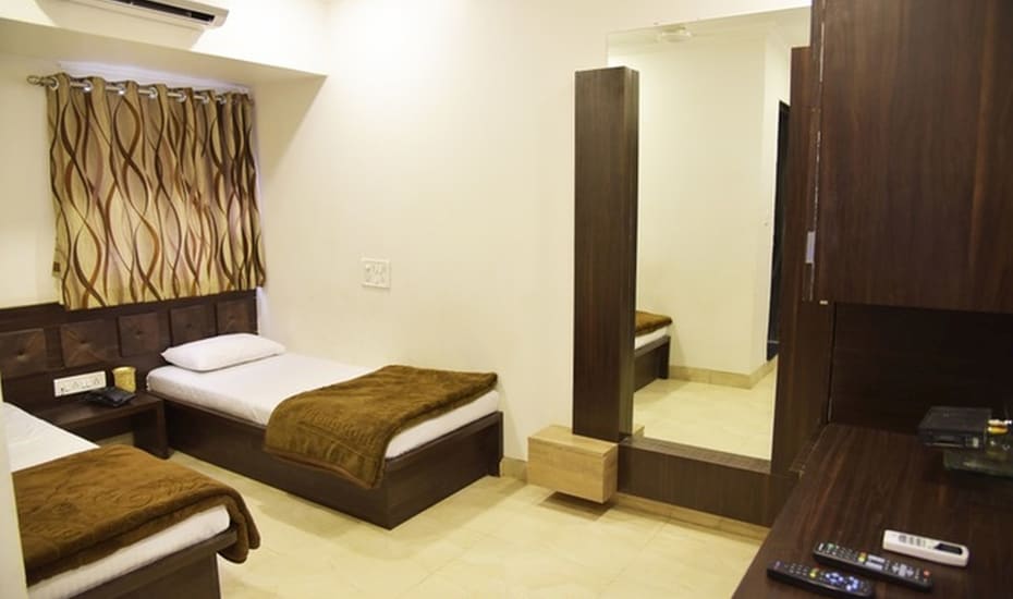 Hotel Alankar 4