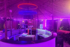 Salvador Beach Cafe, Vengurla