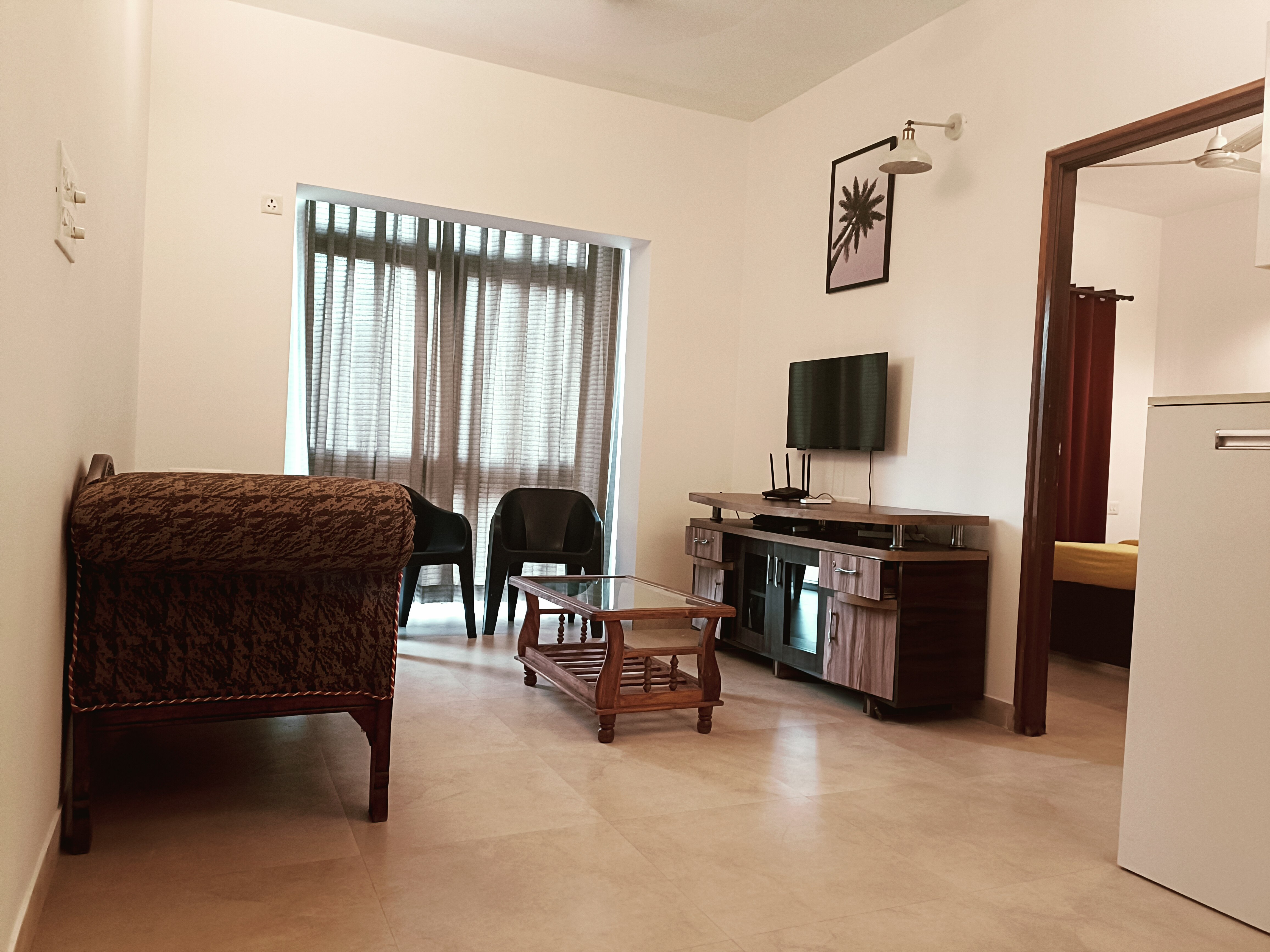 Well maintained modern 1bhk flat - Tap to explore photos