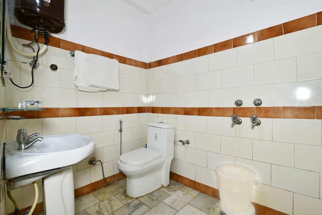 Hotel Surbhi Guest House - Tap to explore photos