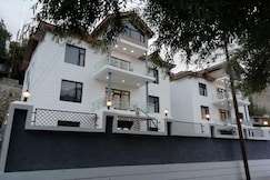 Hotel Kargil Height, Kargil