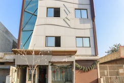 Hotel Chatako (Near CTM Circle), Ahmedabad