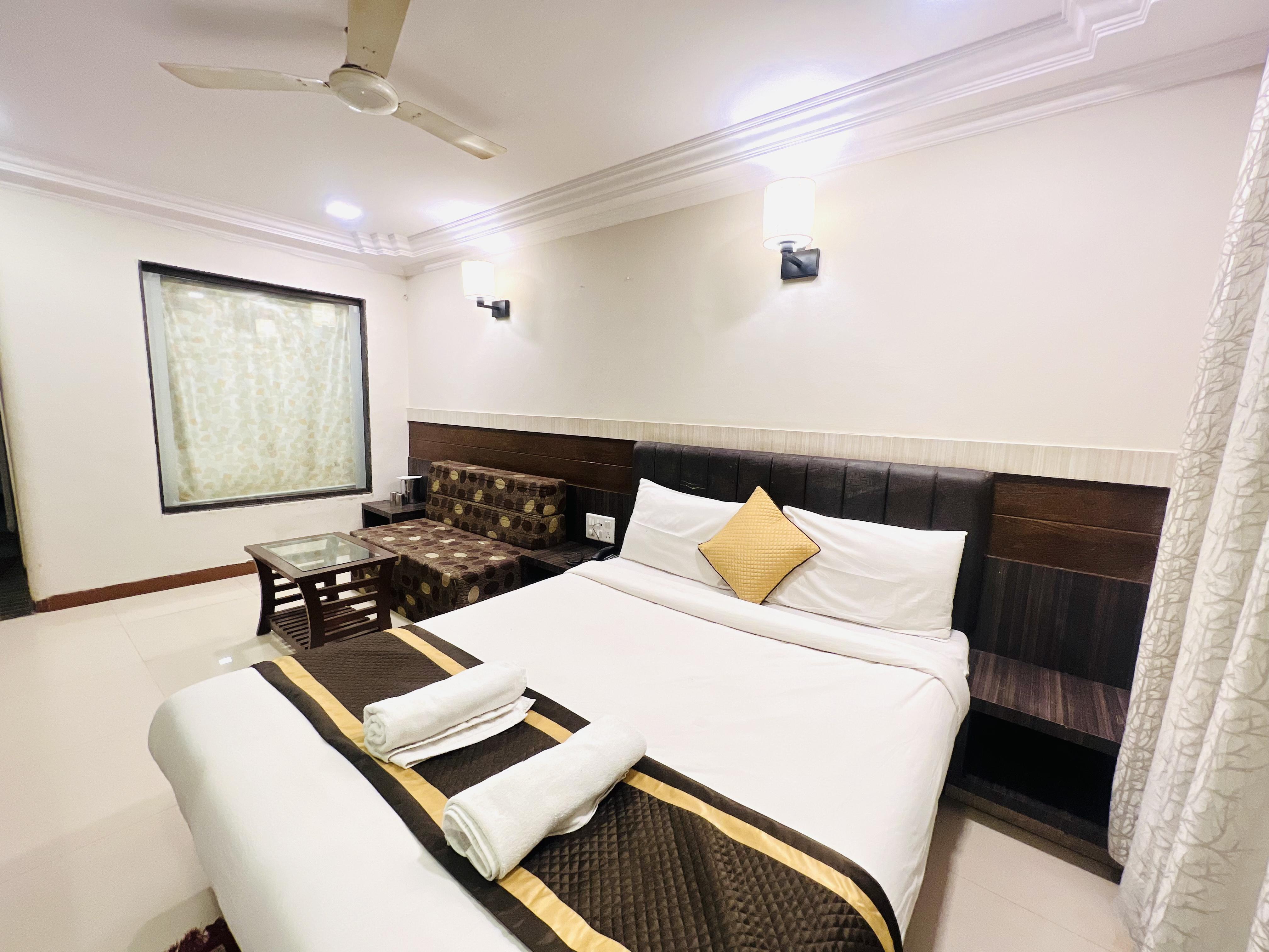 Hotel Sai Yash - Tap to explore photos