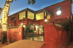 URBAN STAYS ( Lal Kothi ), Lucknow