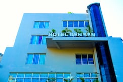 Hotel Bensen 500 meter from the Blue Flag Beach, Puri