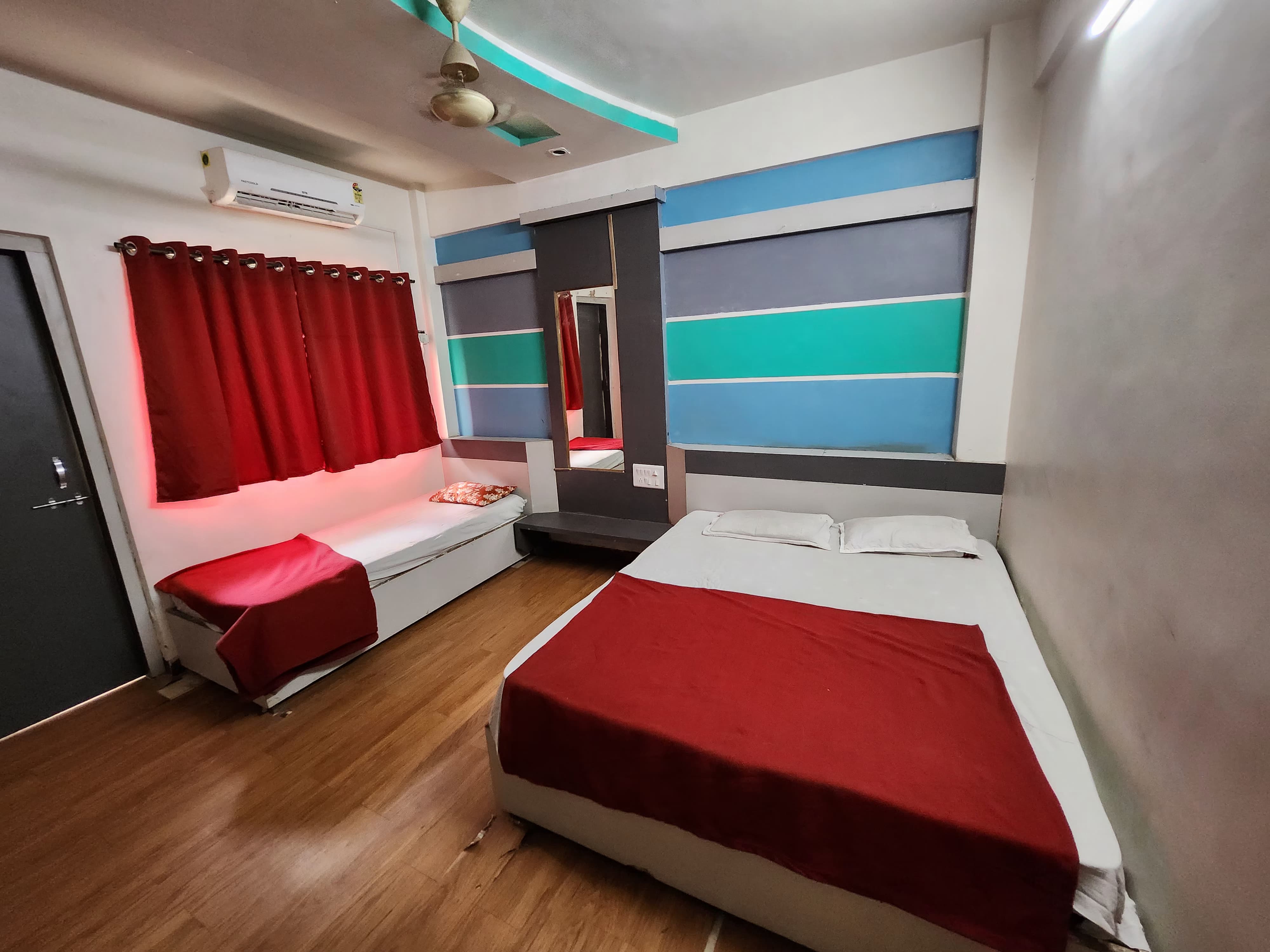 Tripple BED AC 1