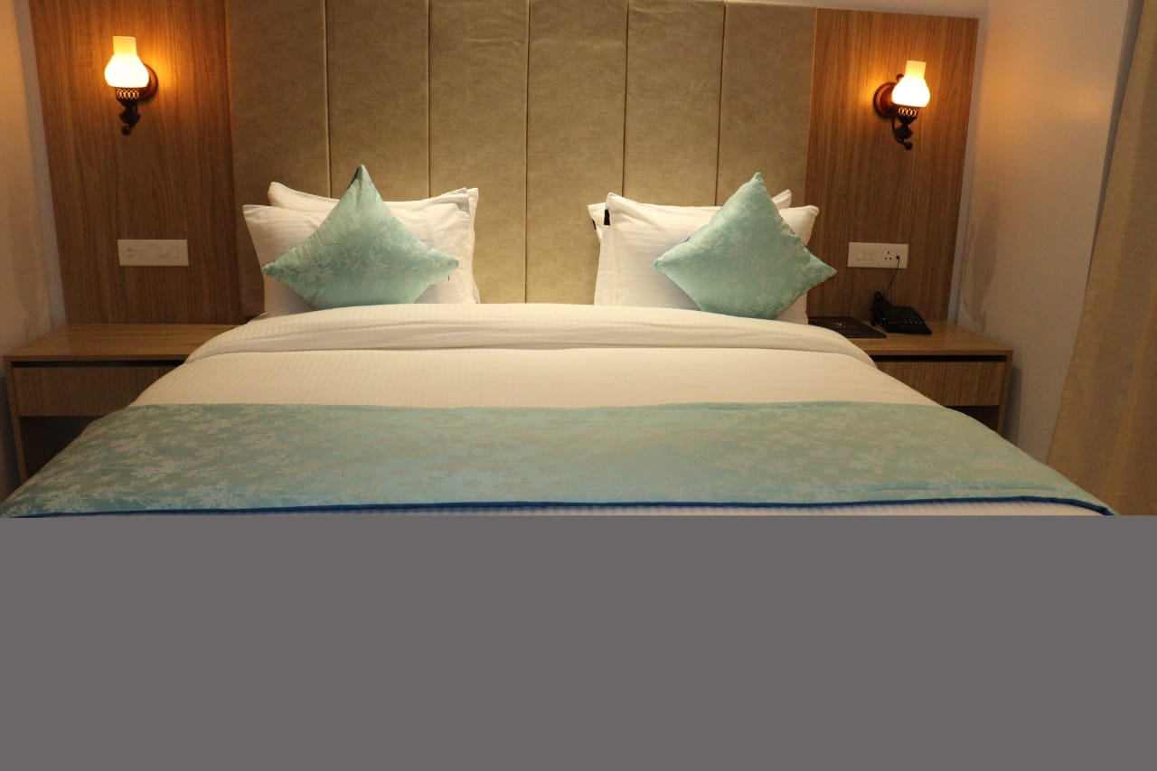 Hotel Vijay Tara - Tap to explore photos