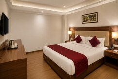 Hotel Park Stay 2 - Near Noida 15 Metro Station, Noida