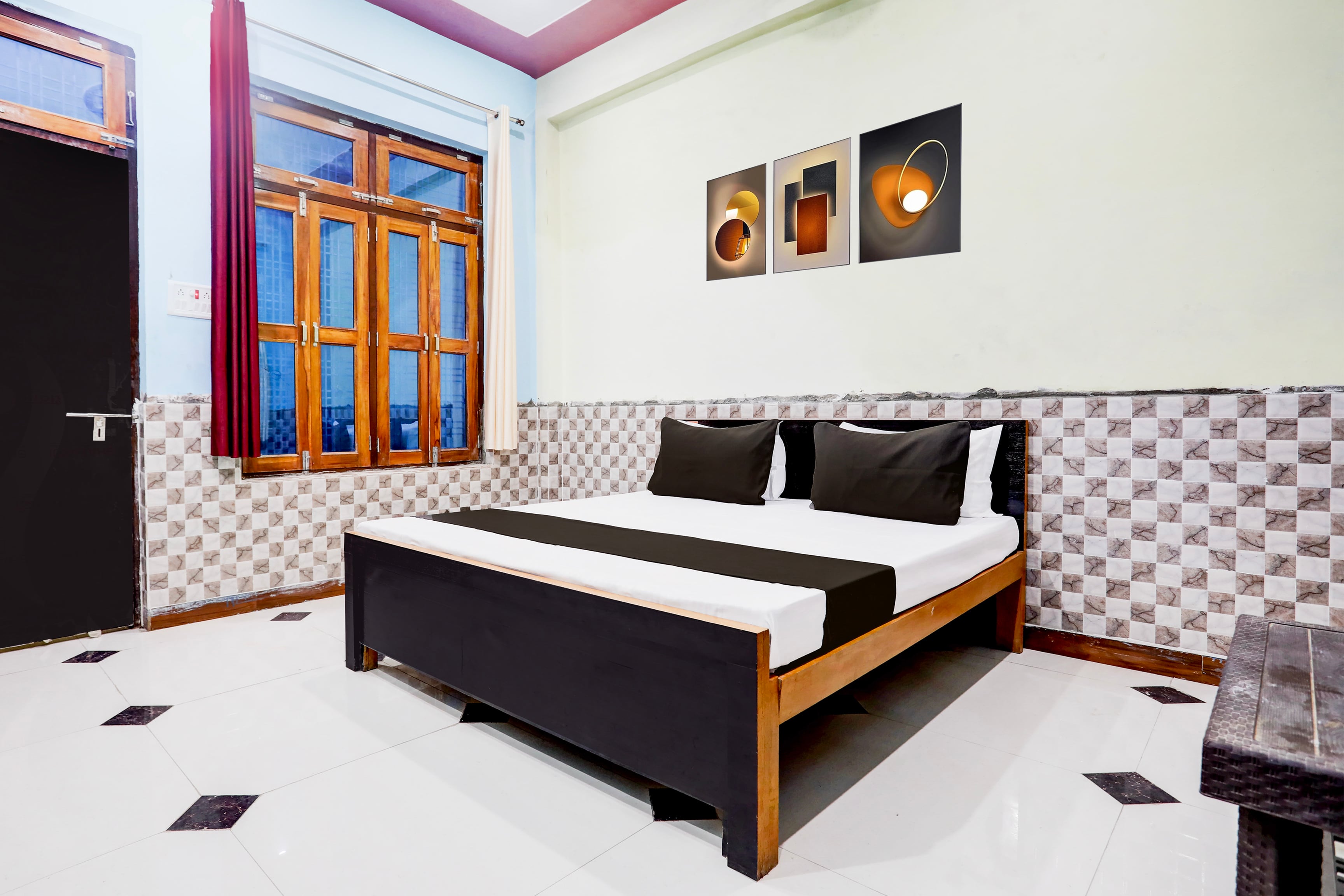 Flagship HOTEL SUMEPUR INN - Tap to explore photos