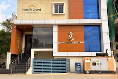 HOTEL V GRAND, Anantapur