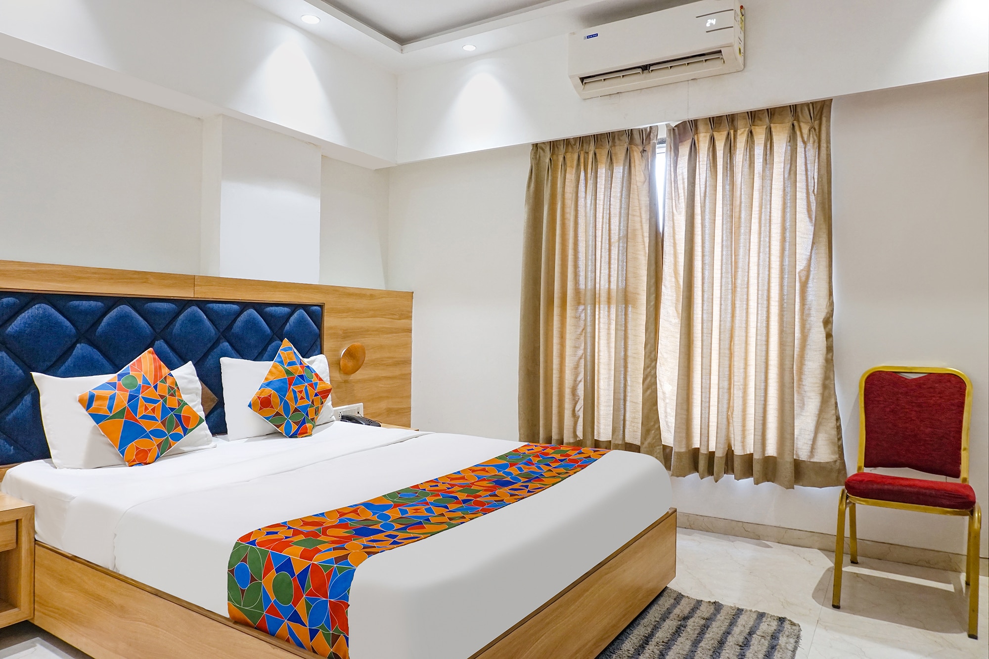 FabHotel Pancharatna Regency - Nr. Medicover Hospitals - Tap to explore photos