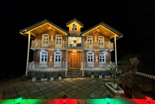Ahaad 2BR Forest View - FF in Srinagar by Homeyhuts