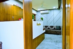 HOTEL SURY VILLA, Gandhinagar