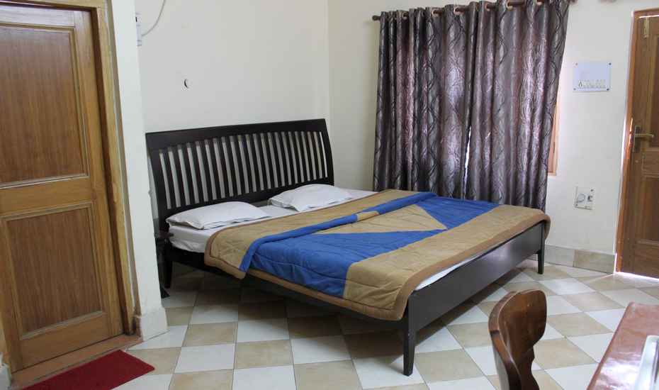 Inder Kuteedr Guest House - Tap to explore photos