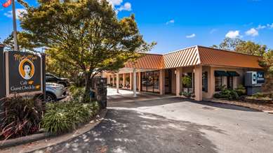 Best Western Inn of the Ozarks - Tap to explore photos