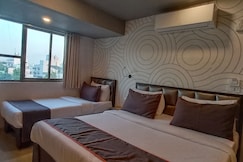 Hotel Maan Residency, Mandal