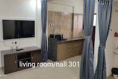 Sunshine 301 2 Bhk 3AC Wifi Kitchen Parking, Umred