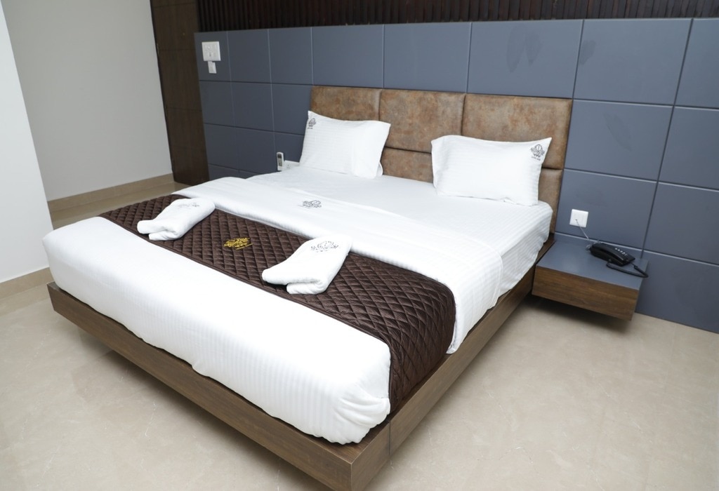 Senthur Inn Vellore By K Hotels - Tap to explore photos