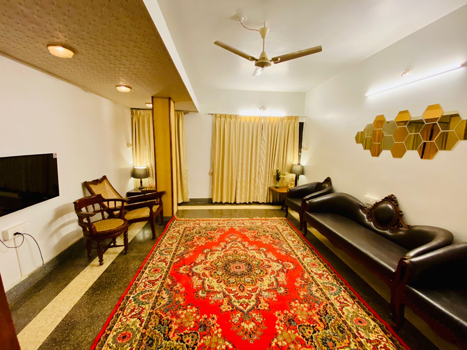 RADHA HERITAGE HOME STAY - Tap to explore photos