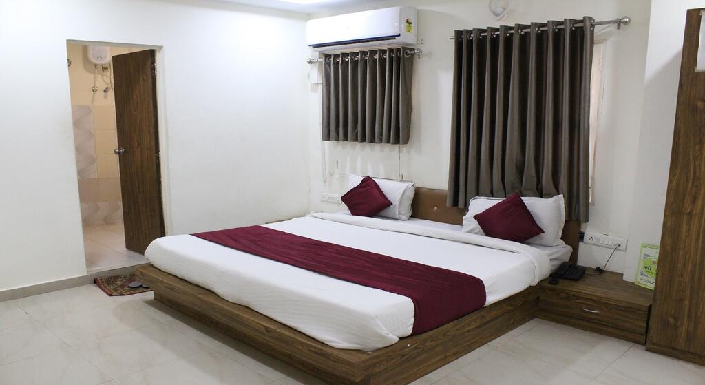 Sparsh Inn Hotel - Tap to explore photos