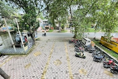 SILVER WINGS INN, Tarapith