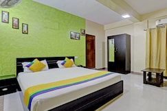 Hotel Palm Emirates, Bangalore