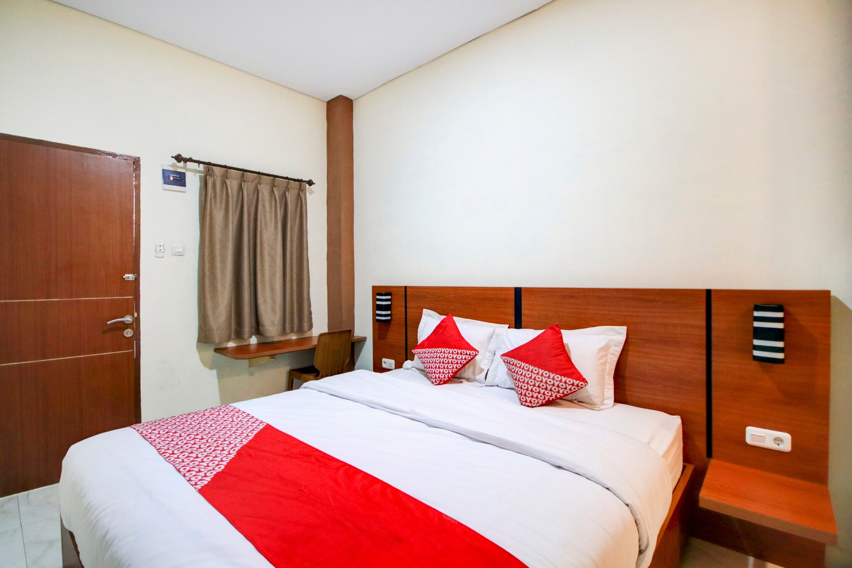 Hotel O Sean'S Residence Mansyur Near Universitas Sumatra Utara ( USU ) - Tap to explore photos