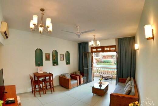 Luxury 2BR Near the Beach