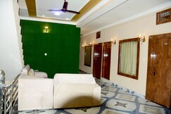 Hotel Namo Inn, Jhansi