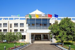 THREE LEAVES HOTEL, Trimbak