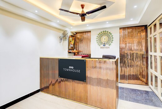 Super Townhouse Hotel Silver Saffron