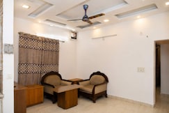 Saffron Residency SF 2BHK Cozy Stay, Delhi
