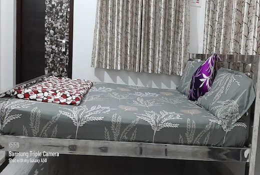 2 Bedroom Flat in South Kolkata with kitchen