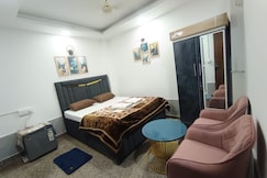 Stylish studio, Delhi