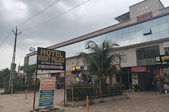 Hotel Night Palace, Ahmedabad