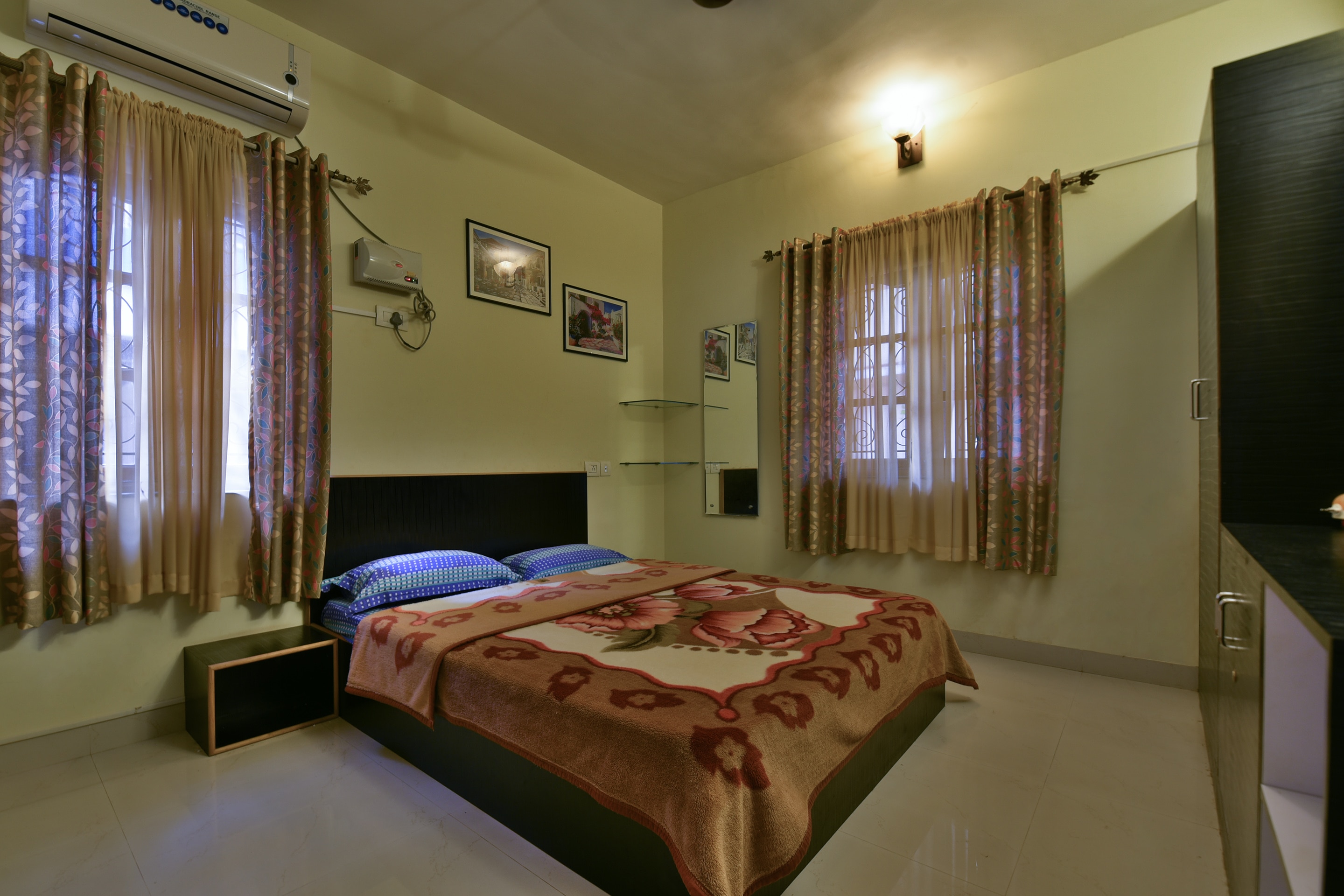 2BHK Apartment in Calangute - Tap to explore photos