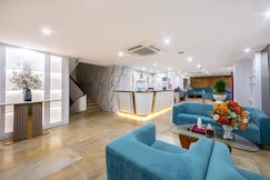 A25 Premium Hotel - 12 Ngo Si Lien, Van Lam