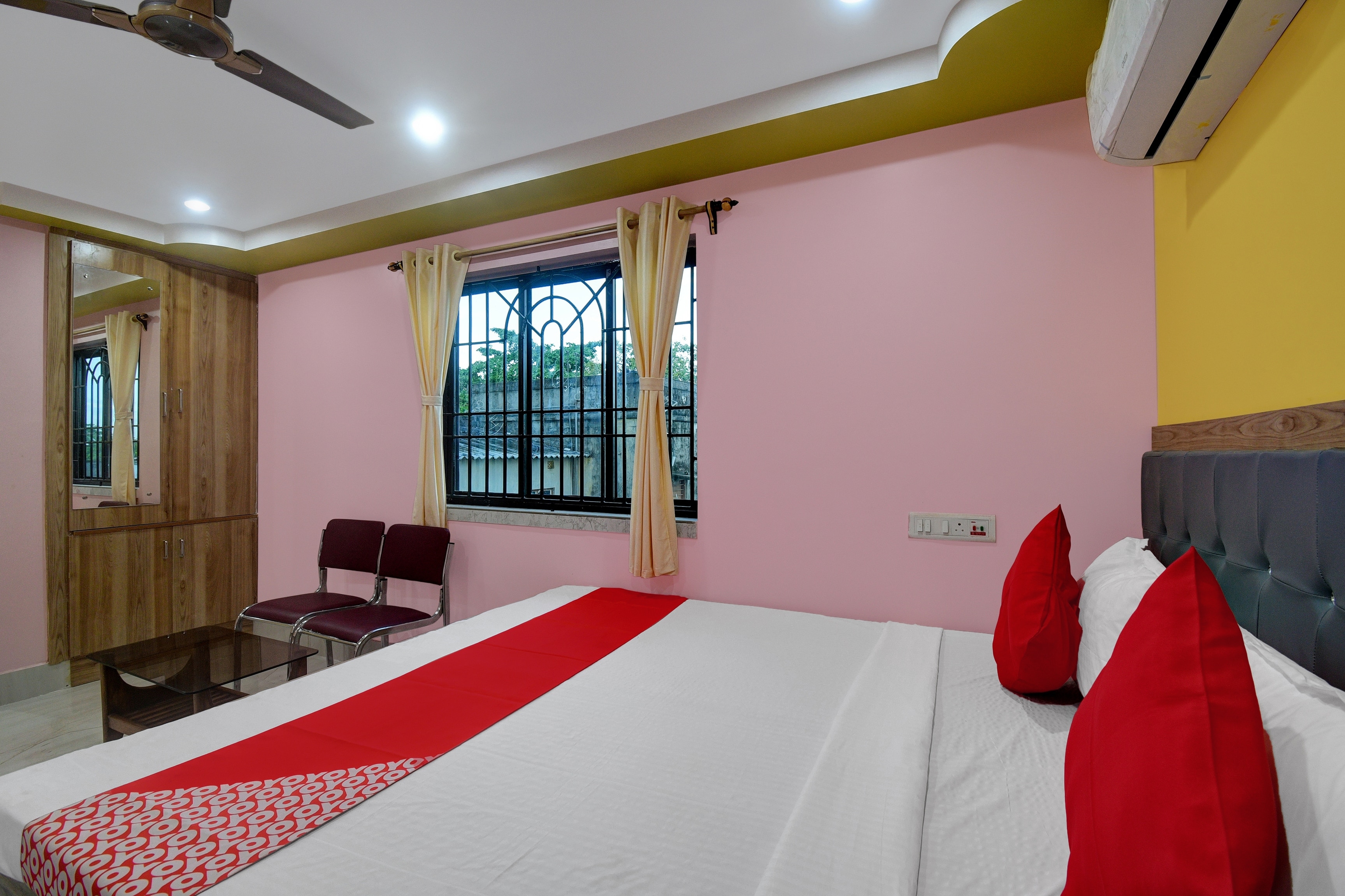 Hotel O Mahal And Restaurant Kanchrapara - Tap to explore photos