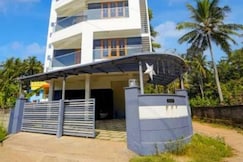 Collection O Sri Varadaraja Perumal Temple Pondicherry Formerly Zamindar Heritage, Pondicherry