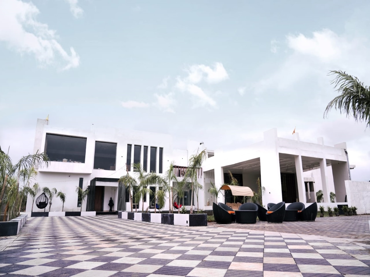 Hotel Narayani International, Kawardha - Tap to explore photos